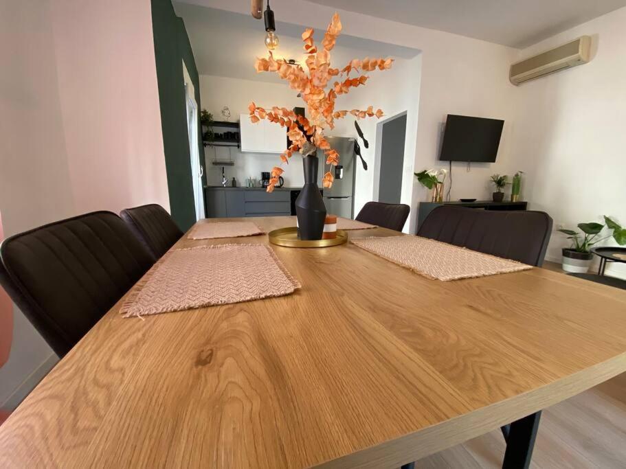 Green Oasis New Apartment Пула Екстериор снимка