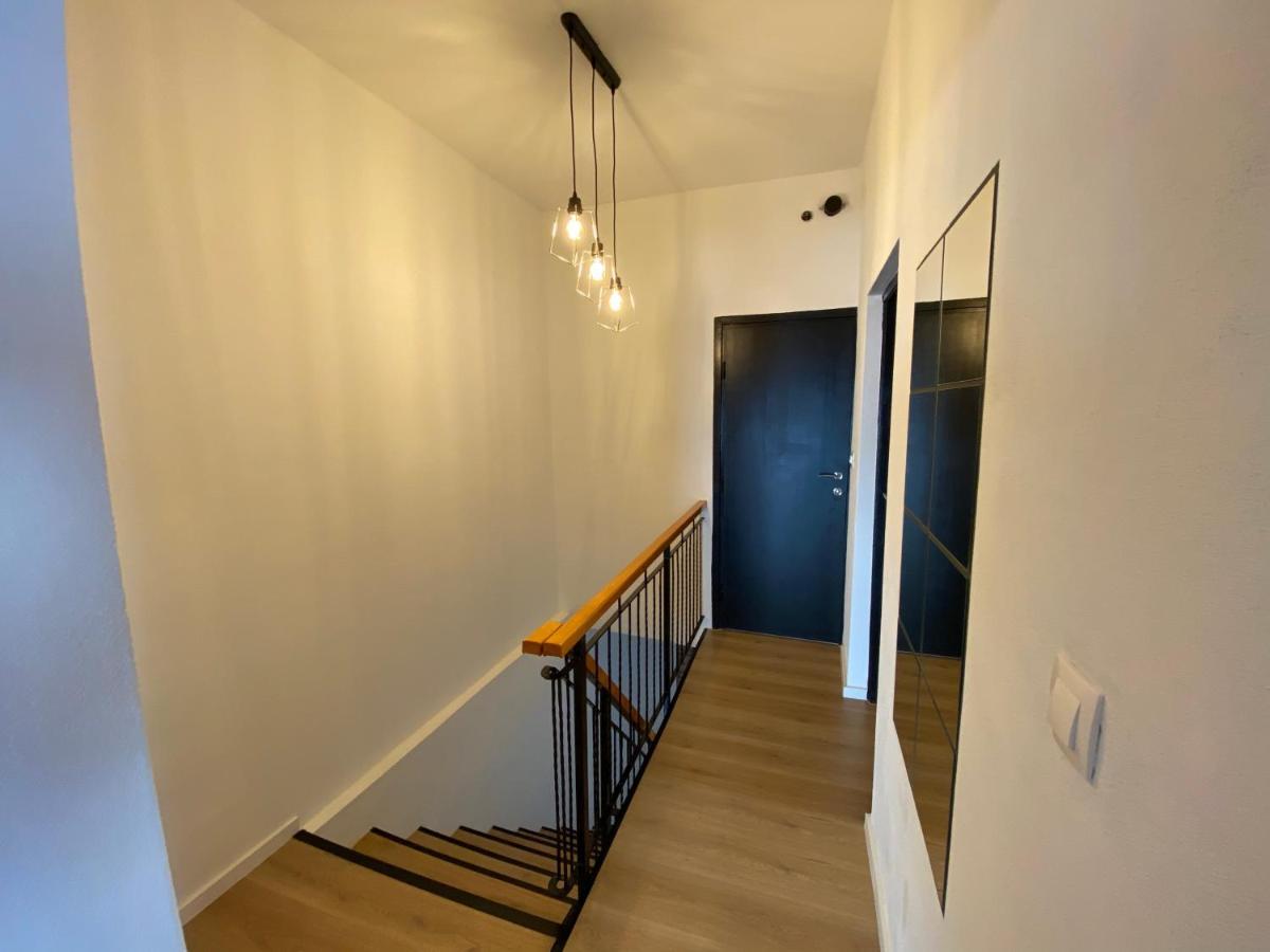 Green Oasis New Apartment Пула Екстериор снимка