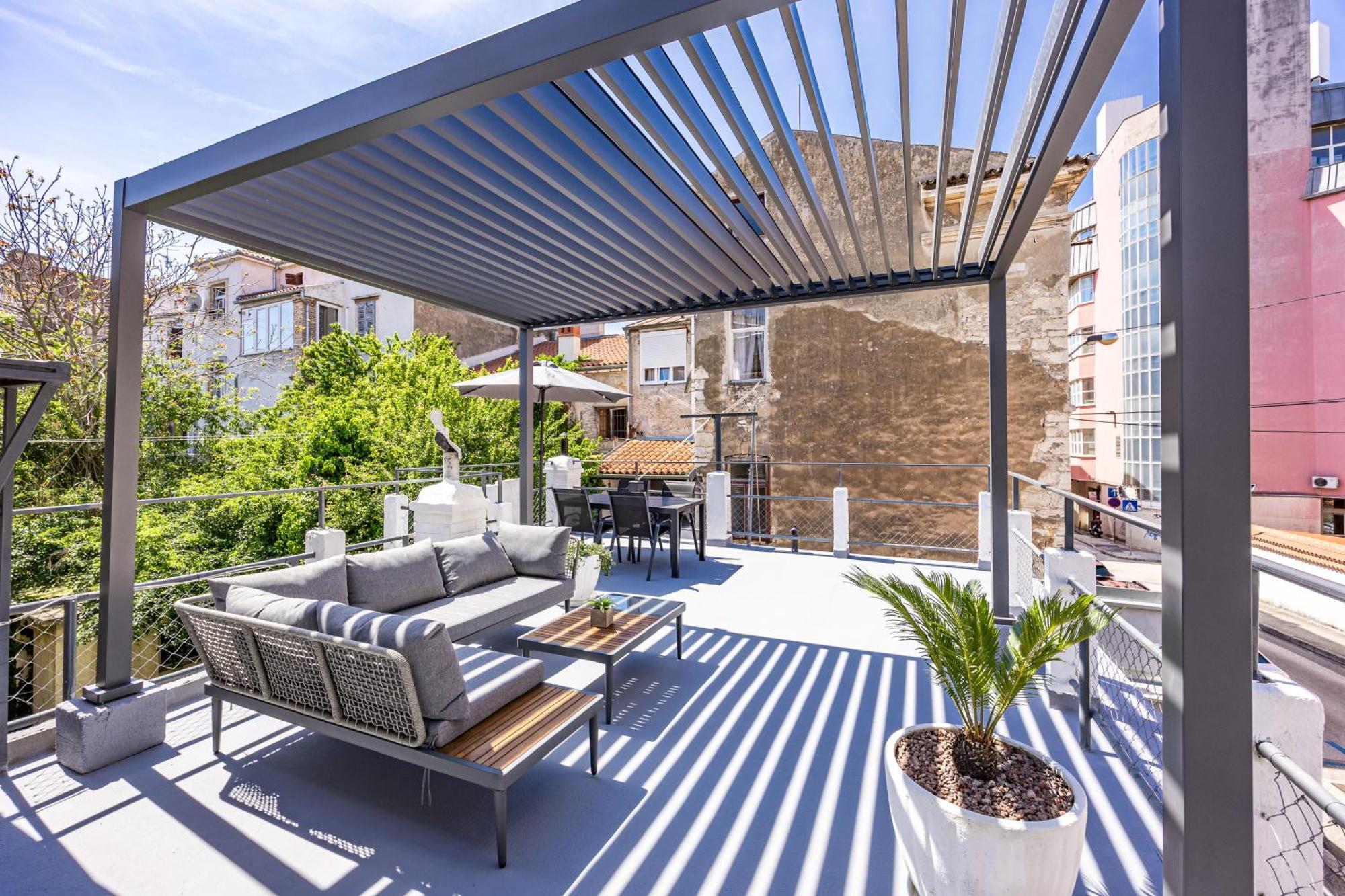 Green Oasis New Apartment Пула Екстериор снимка