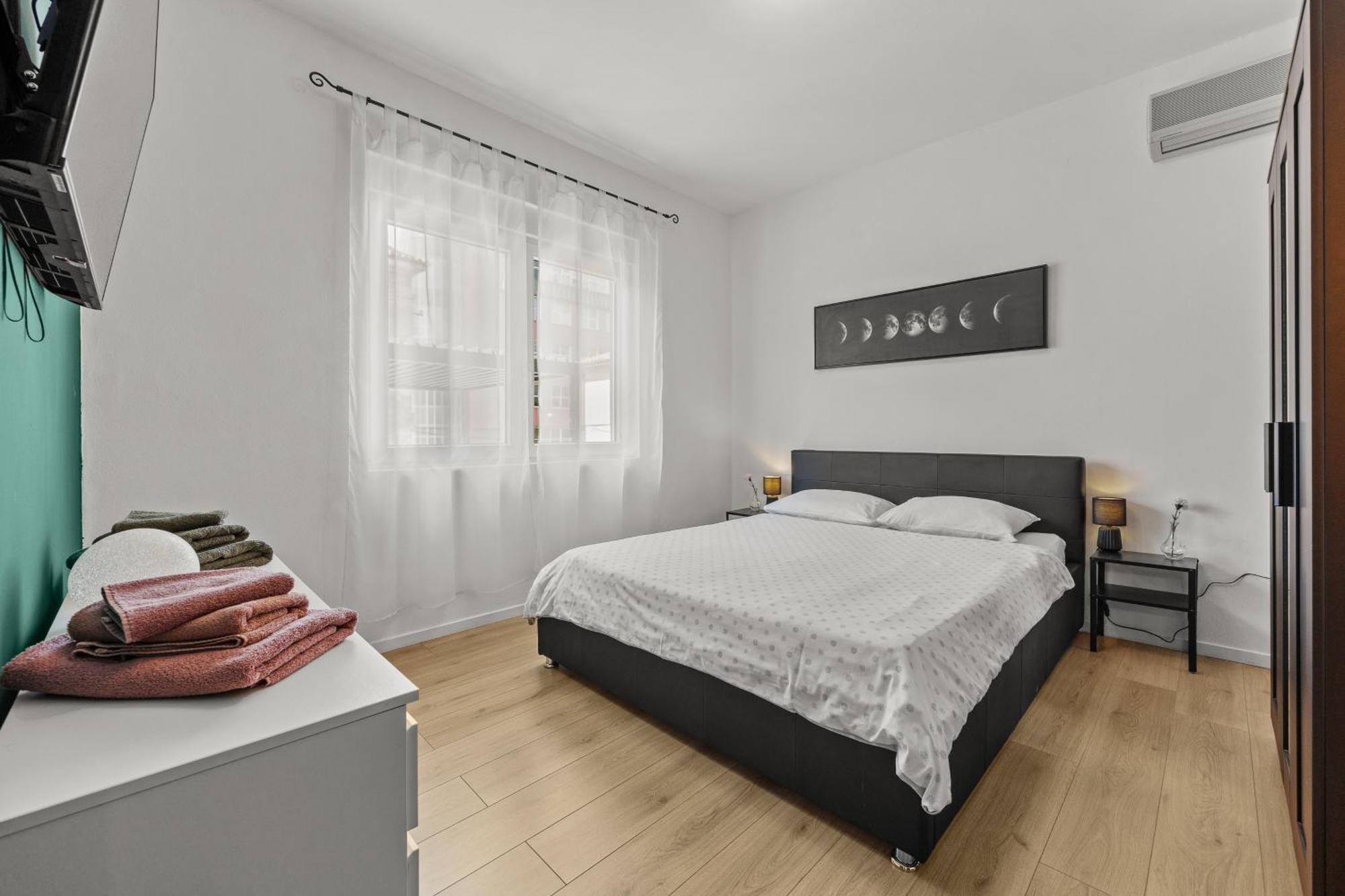Green Oasis New Apartment Пула Екстериор снимка