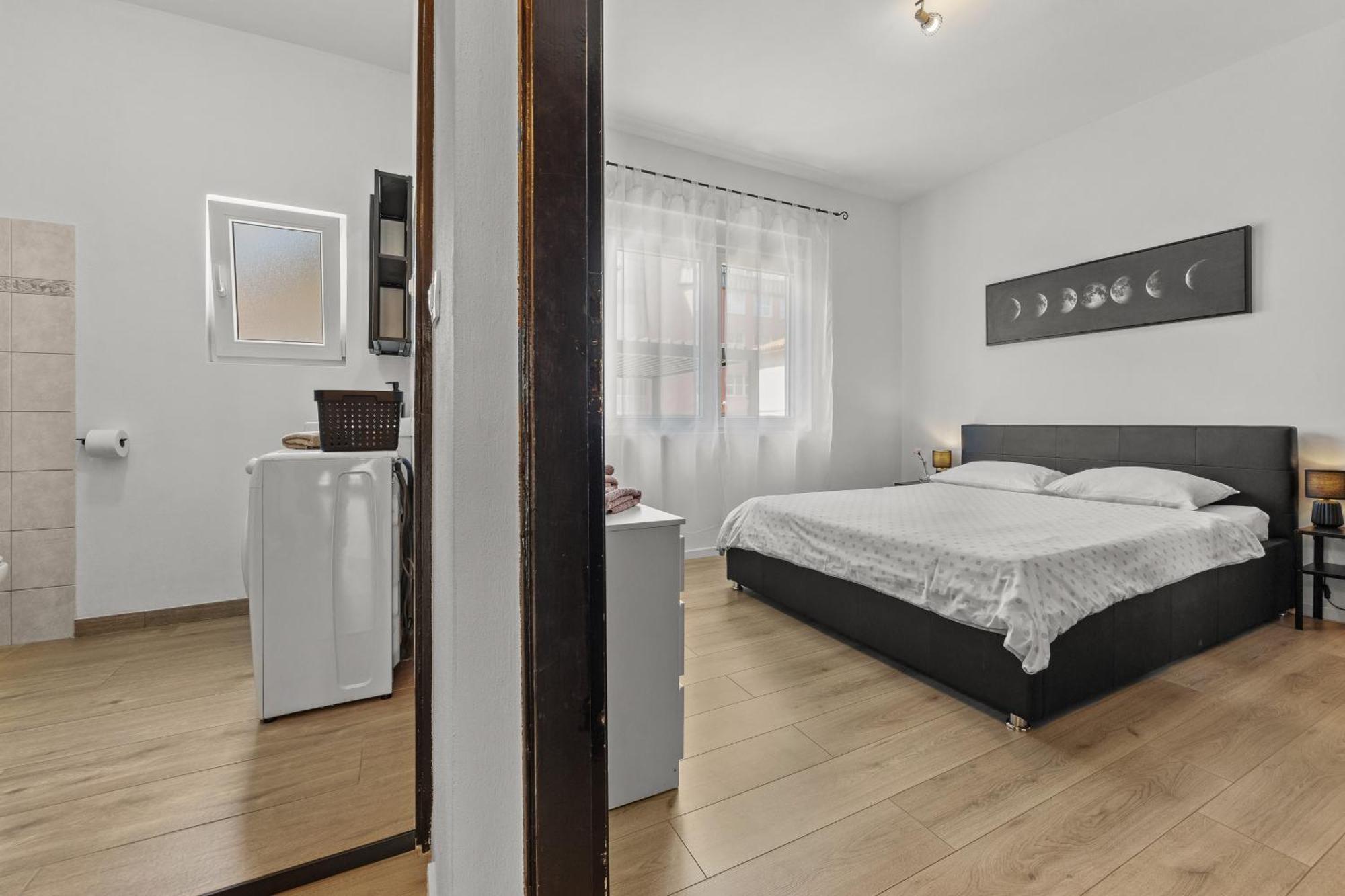 Green Oasis New Apartment Пула Екстериор снимка